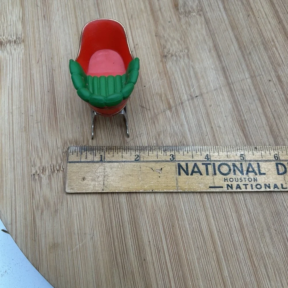 VINTAGE‎ HALLMARK ORNAMENT SANTA'S SLEIGH 1980